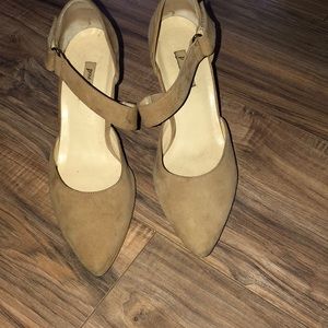 Paul green size 8.5 tan suede heels